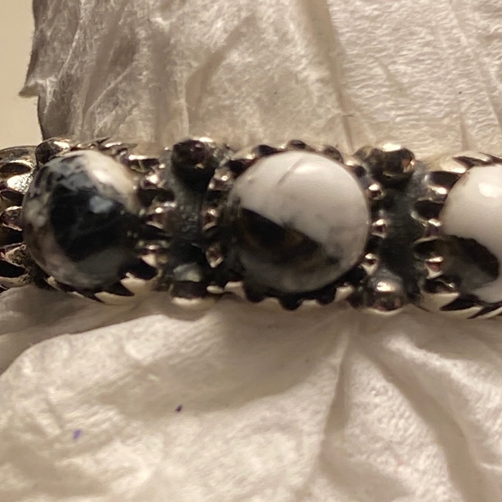 White buffalo ring size 8